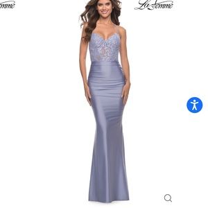 Le Femme Periwinkle sz 8 prom/homecoming dress.